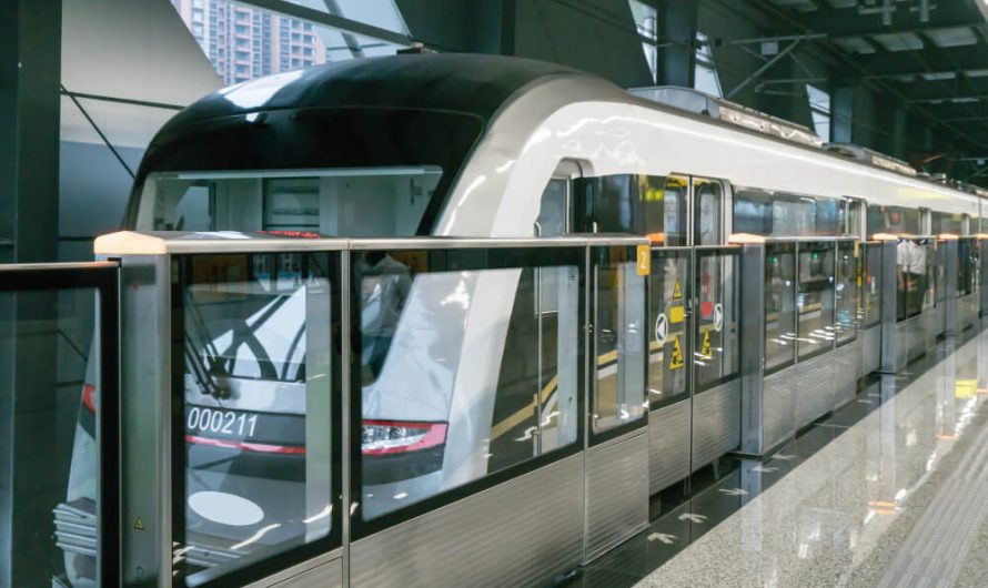 Riding the MRT: Pros and Cons